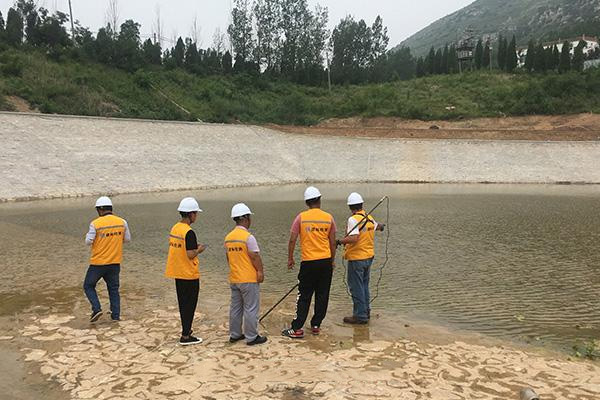 Inspection of the integrity of the impermeable layer of tailings and chemical disposal landfills